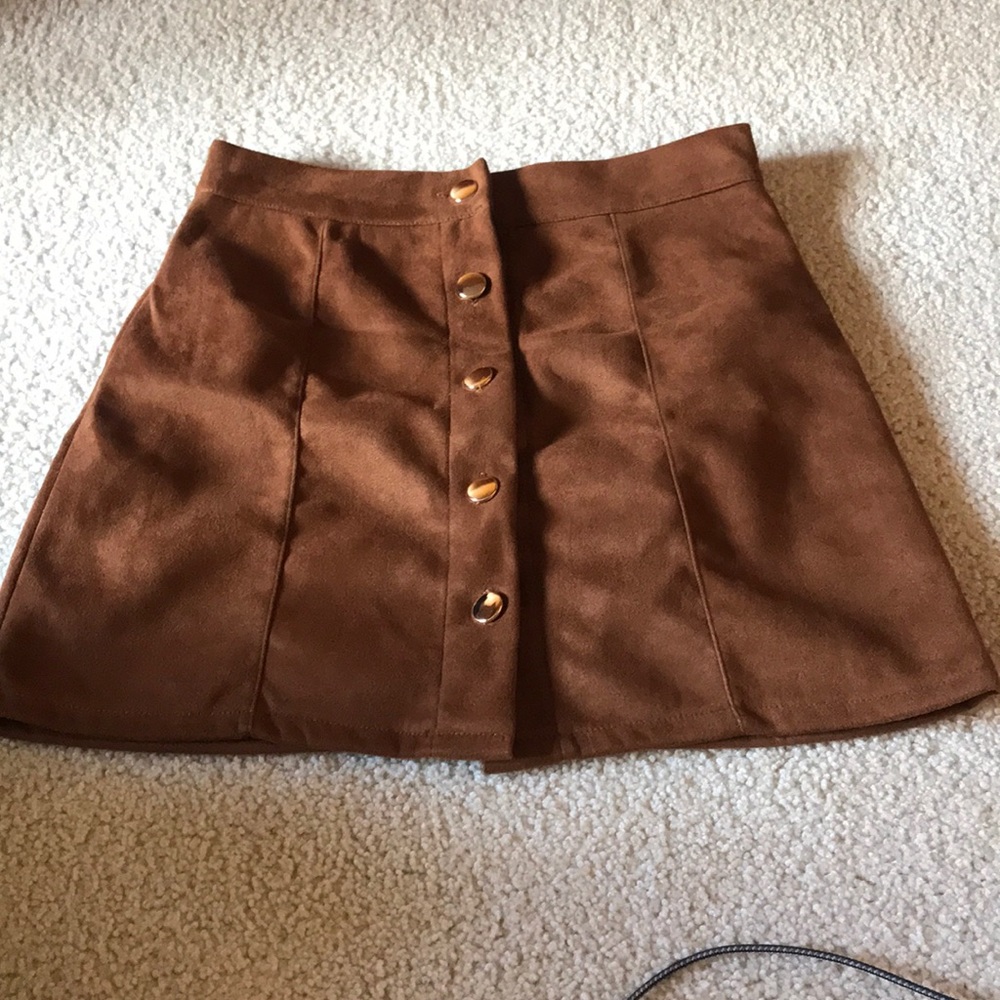 Suede bottom up skirt with gold buttons